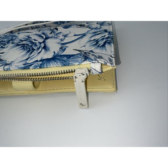 Betsey Johnson XOPIXIE Wristlet Wallet NWT - Picture 6 of 8